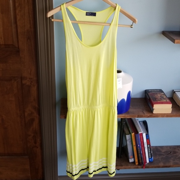 *B2G1* New Gap Racerrback Dress - Picture 2 of 3